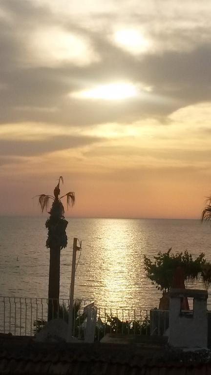 Villa Beach Kuşadası Ngoại thất bức ảnh